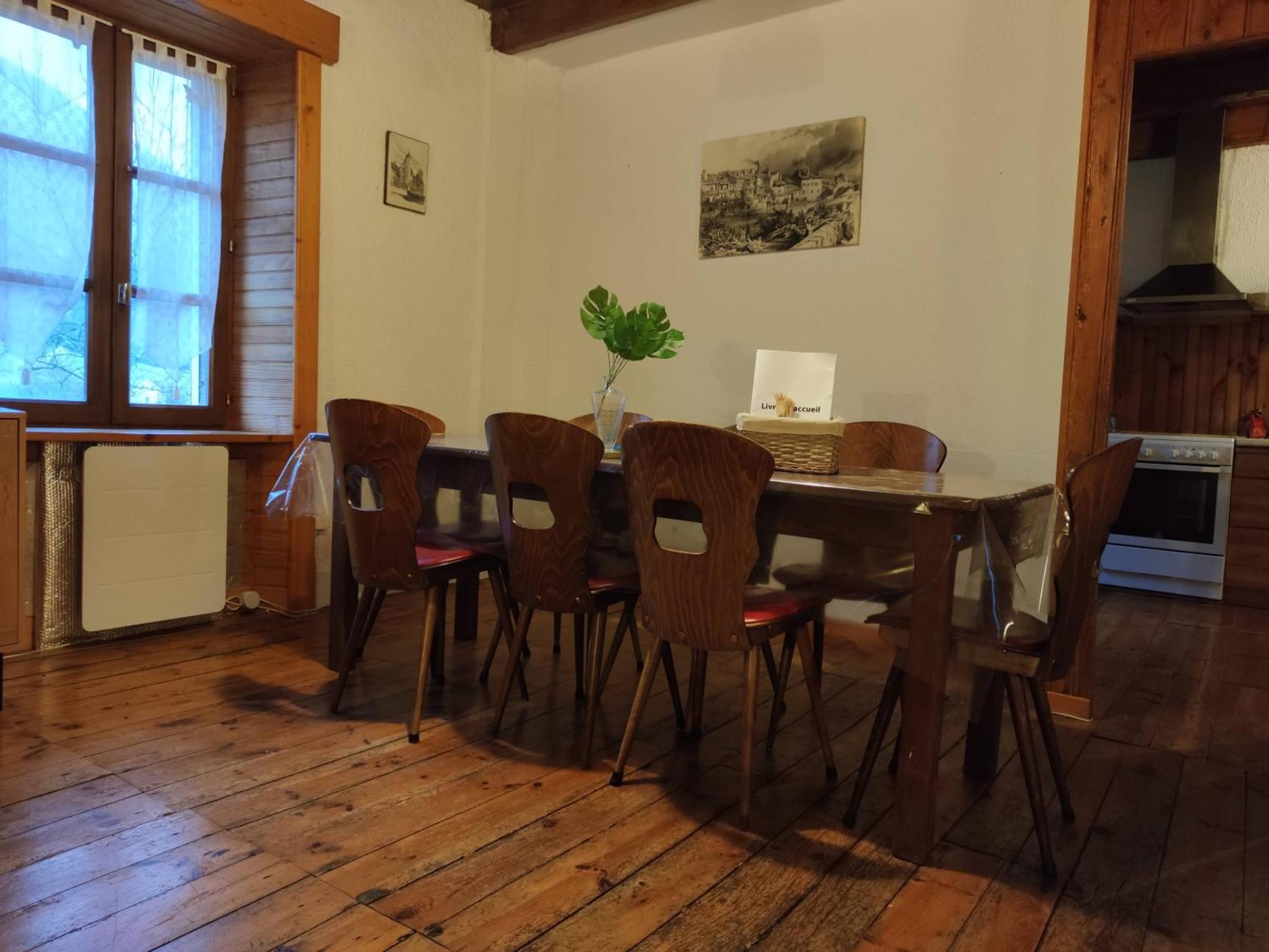 Maison Familiale Et Authentique Saint-Jacques-des-Blats 외부 사진